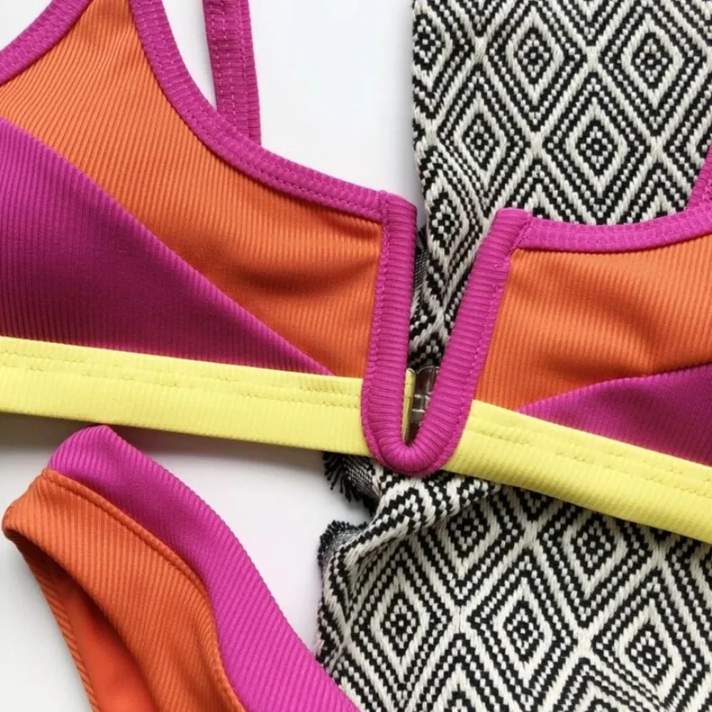 Colorblock Ribbed Bikini - Picture 4 of 5